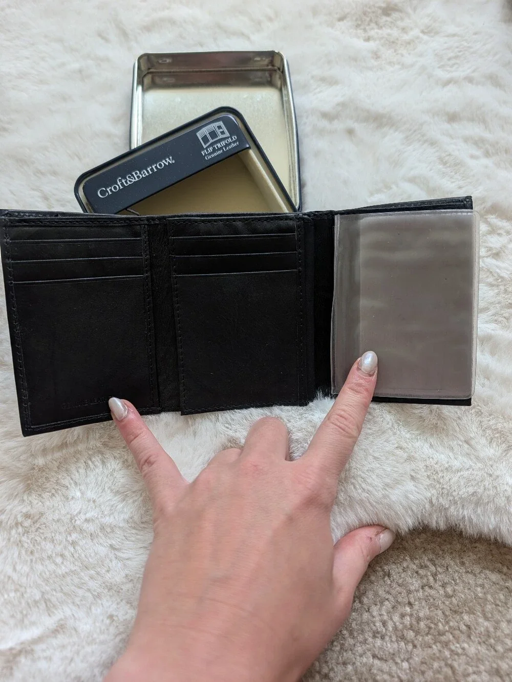 Croft & Barrow Black Genuine Leather Flip Trifold Wallet in Tin